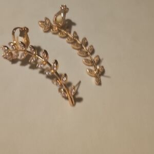 Elegant Gold Leaf Earrings